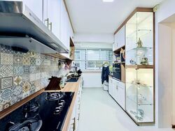 Blk 293D Skypeak @ Bukit Batok (Bukit Batok), HDB 4 Rooms #568139121